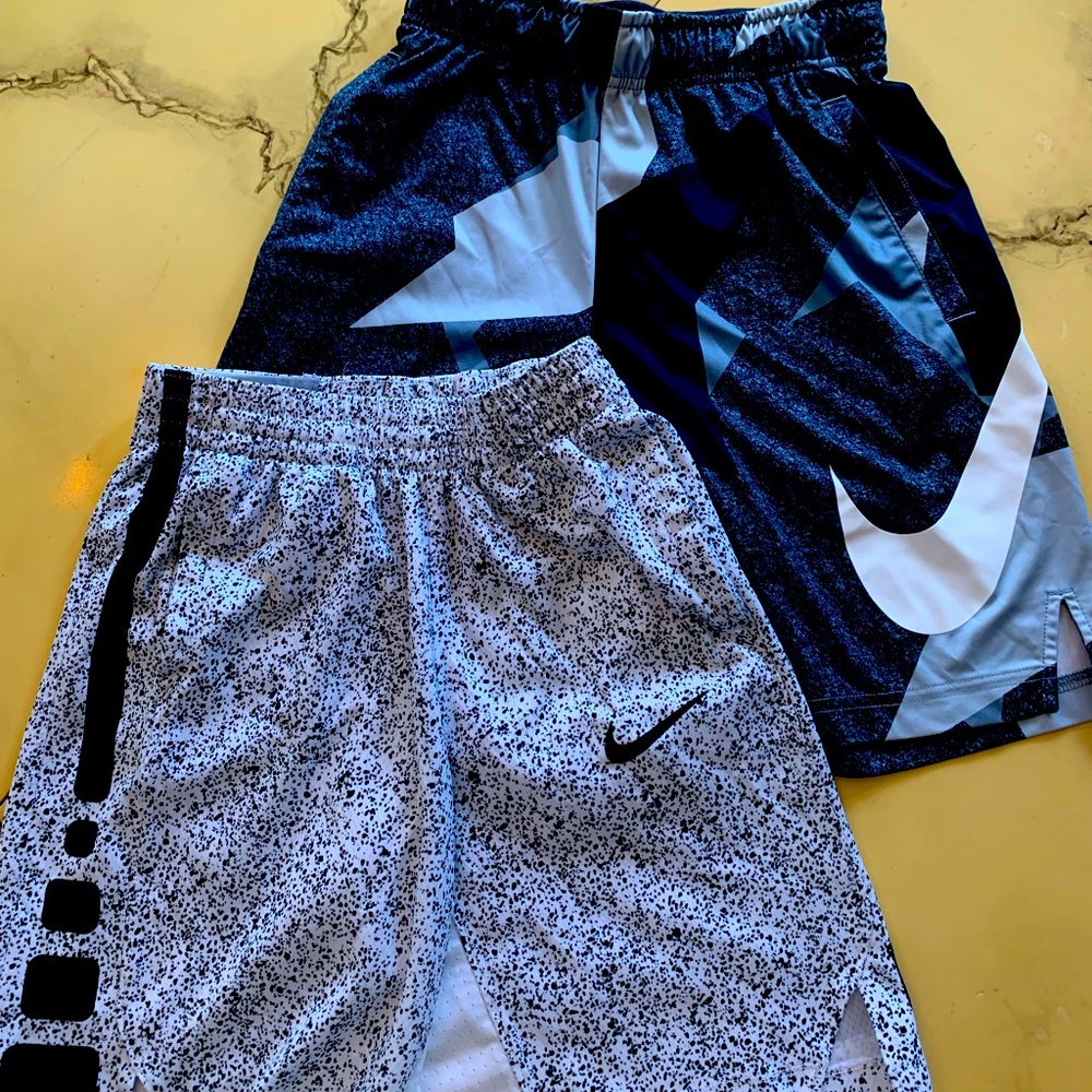 Boys Nike print short bundle!